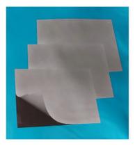 Manta de Imã Adesivada Magnética A4 - 5 Folhas - Off Paper - Preto Manta de Imã Adesivada Magnética A4 - 5 Folhas - Off Paper - Preto