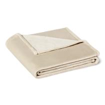 Manta leve Amazon Basics 127 x 152 cm, bege Manta leve Amazon Basics 127 x 152 cm, bege