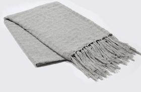 manta para sofá cinza claro xale protetor artesanal algodão