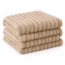 Manta Soft Canelada Frio Casal 2,00m x 1,80 Aveludado Bege Manta Soft Canelada Frio Casal 2,00m x 1,80 Aveludado Bege