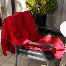 Manta Tricô Vermelho Felpuda com Acabamento de Veludo - 120x150cm Manta Tricô Vermelho Felpuda com Acabamento de Veludo - 120x150cm
