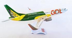 Maquete De Avião Em Resina Boeing 737-800 Gol Copa 40 Cm