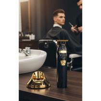 Máquina Cortar Cabelo Profissional Preta/Dourada Máquina Cortar Cabelo Profissional Preta/Dourada