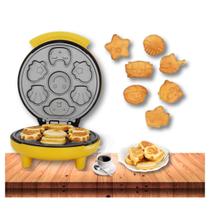 Máquina de Bolinho Assadeira Automática com Desenho Cake Mini Waffle Bichinhos Elétrica