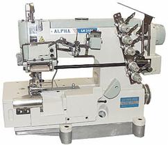 Máquina de Costura Industrial Galoneira BT 3 Agulhas LH-31016-05D-CB - Alpha Máquina de Costura Industrial Galoneira BT 3 Agulhas LH-31016-05D-CB - Alpha