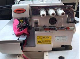 Máquina de Costura Industrial Overlock c/ Embutidor - Yamata
