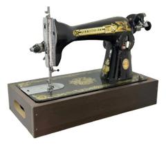 Máquina de Costura Reta Semi Industrial com Base Tabaco 220V Máquina de Costura Reta Semi Industrial com Base Tabaco 220V