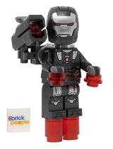 Máquina de guerra LEGO Superheroes em minifigura com canhão de ombro 2024
