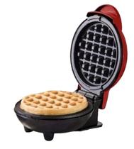 Máquina de Waffle Elétrica Antiaderente Panela Prática e Rápida para Waffles Dourados e Crocantes Máquina de Waffle Elétrica Antiaderente Panela Prática e Rápida para Waffles Dourados e Crocantes