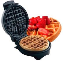 Máquina De Waffles Britânia Dolden Waffle 850V Preta 127V