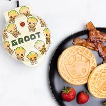 Máquina de waffles Uncanny Brands Groot Mini 120V antiaderente