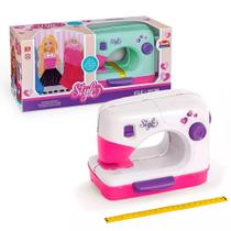 Máquina Maquininha De Costura Brinquedo Com Roupinha e Acessórios