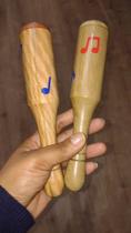 Maraca par de madeira