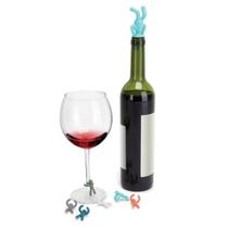 MARCADORES DE TAÇAS e ROLHA (7 PEÇAS) CORES ALEGRES DRINKING BUDDY MARCADORES DE TAÇAS e ROLHA (7 PEÇAS) CORES ALEGRES DRINKING BUDDY