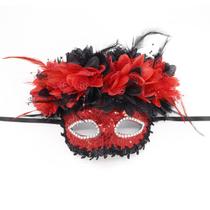 Máscara de máscara em PVC de lantejoulas com penas vermelhas e pretas