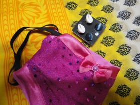 mascara fashion 8 + dois brincos mascara fashion 8 + dois brincos
