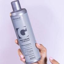 Máscara Matizadora Silver Gloss Efeito Loiro Branco 500ML Hidratante Antioxidante Máscara Matizadora Silver Gloss Efeito Loiro Branco 500ML Hidratante Antioxidante