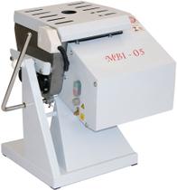 Masseira Basculante 5 kg MBI-05 NR12 Gastromaq Masseira Basculante 5 kg MBI-05 NR12 Gastromaq