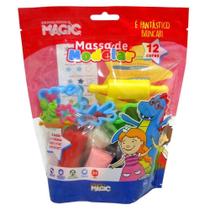 Massinha de modelar infantil com 12 cores e moldes magic