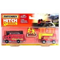 Matchbox Mattel Hitch & Haul Bombeiro Fire Rescue Hazard Squad e Mobile Light Truck Matchbox Mattel Hitch & Haul Bombeiro Fire Rescue Hazard Squad e Mobile Light Truck