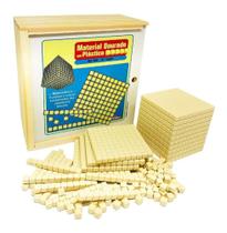 Material Dourado Plastico 611 peças Carimbras 0301