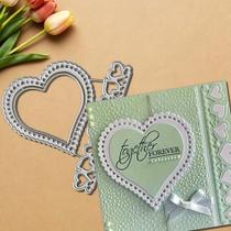 Matriz de Corte Lapoo Love Border 12x10 cm para Cartões em Metal Matriz de Corte Lapoo Love Border 12x10 cm para Cartões em Metal