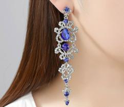 Maxi Brincos Festa Cristal Roxo ou Branco Maxi Brincos Festa Cristal Roxo ou Branco