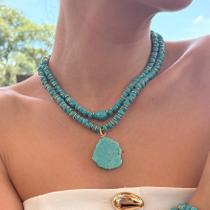 Maxi Colar de Howlita Azul com Fecho Dourado