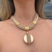 Maxi Colar Nude com Pingente de Resina e Cristal Maxi Colar Nude com Pingente de Resina e Cristal
