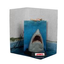 McFarlane Toys - Figura Posed de 15 cm Jaws (50º Aniversário)