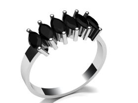 Meia Aliança Navete Prata Com onix Sintetica