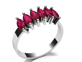 Meia Aliança Navete Prata Com rubi sintetico