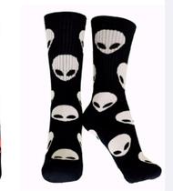 Meia Cano Alto Et Alien Algodão Skate Casual Academia