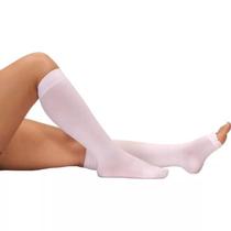 Meia de Compressão 3/4 Panturrilha Antitrombo - P - 18-23mmHg - Sigvaris Meia de Compressão 3/4 Panturrilha Antitrombo - P - 18-23mmHg - Sigvaris