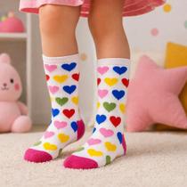 Meia Duck Galochita Menina Infantil com Desenhos Coloridos Cor:CoraçãoTamanho:30/33Gênero:Feminino