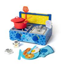 Melissa & Doug Blue's Clues & You! Conjunto de jogos de cozinha de madeira (42 peças)