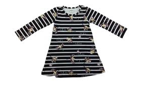 Menina vestido manga longa