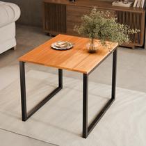 Mesa Austria 80x85 Retangular Em Madeira De Eucalipto Com Pés de Ferro