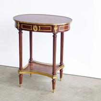 Mesa Auxiliar Oval Luiz XVI Francesa Alto Padrão Mesa Auxiliar Oval Luiz XVI Francesa Alto Padrão