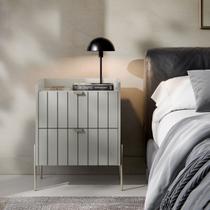 mesa cabeceira com gaveta laqueadas elegante off white para quarto moriah 45cm mdf pé de metal estilo classico mesa cabeceira com gaveta laqueadas elegante off white para quarto moriah 45cm mdf pé de metal estilo classico