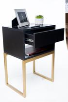 Mesa Cabeceira Industrial Preto Eco 40Cm Base Dourada Mesa Cabeceira Industrial Preto Eco 40Cm Base Dourada