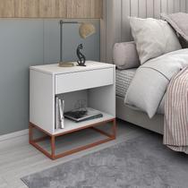 Mesa Cabeceira Malta Branco para Cama Casal com Pés de Ferro Estilo Industrial Cobre Mesa Cabeceira Malta Branco para Cama Casal com Pés de Ferro Estilo Industrial Cobre