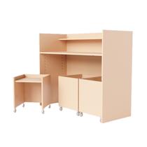 mesa com regulagem de altura 2 baus e 1 cadeira
