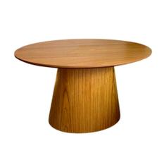 Mesa Cone de Centro Oval 137x90 cm Base laminada em Madeira Freijó Tampo Freijó