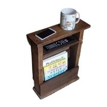 Mesa De Apoio Lateral De Sofá Com Revisteiro Cor Imbuia Mesa De Apoio Lateral De Sofá Com Revisteiro Cor Imbuia