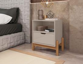 Mesa de Cabeceira 1 Gaveta 1 Nicho Pés em Madeirai Antares OffWhite - Rede Móveis Mesa de Cabeceira 1 Gaveta 1 Nicho Pés em Madeirai Antares OffWhite - Rede Móveis