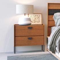 Mesa de Cabeceira 57cm com 2 Gavetas e Pés em Metal 100% MDF Mesa de Cabeceira 57cm com 2 Gavetas e Pés em Metal 100% MDF
