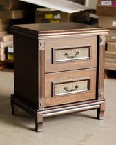 Mesa de Cabeceira com Detalhe em Ratan - Athenas Montanhês