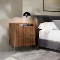 mesa de cabeceira com gavetas riscada moriah 45cm luxuosa para quarto cama casal pé e puxador slim champagne