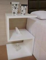 Mesa de Cabeceira Em S Branco Tx 60X25X25